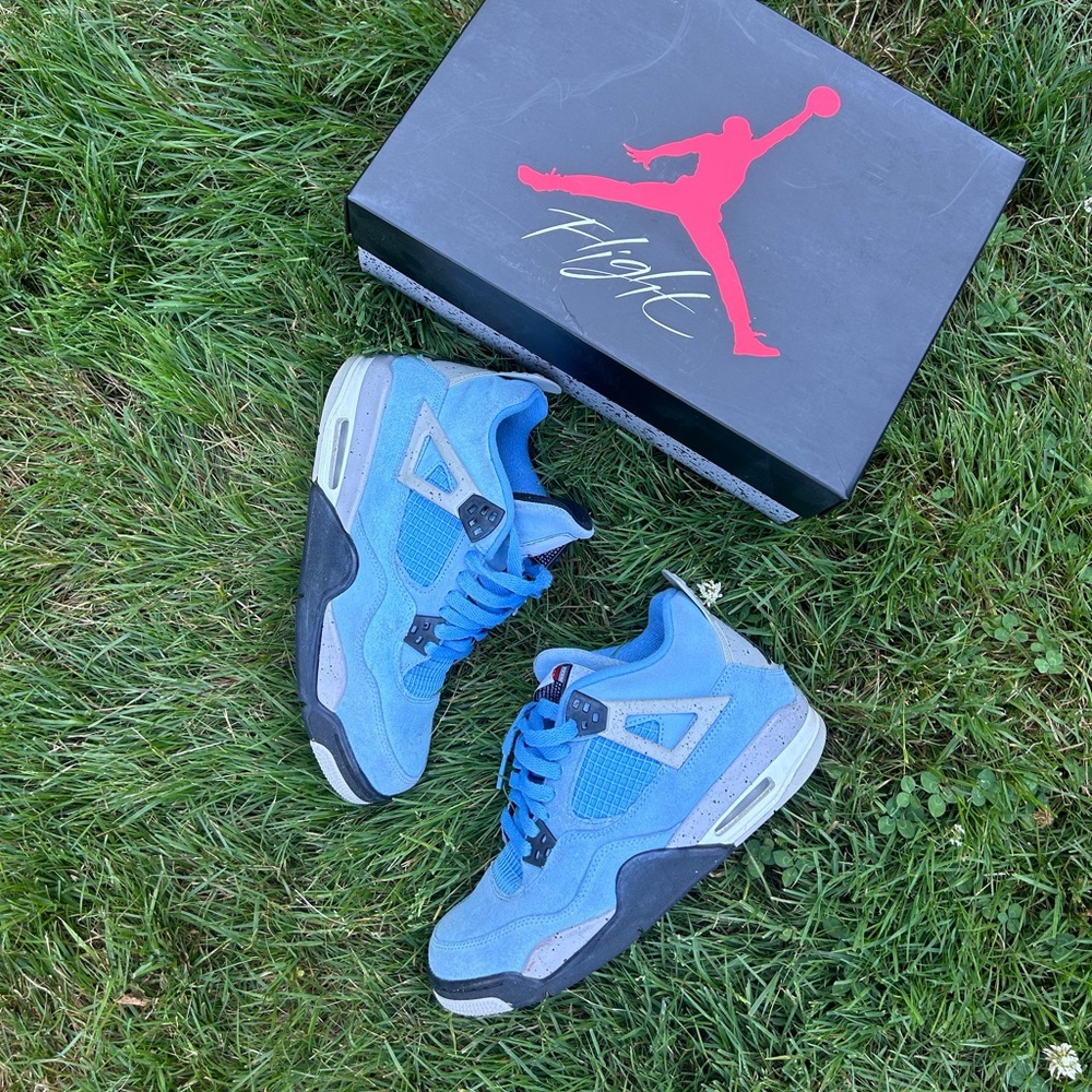 Jordan 4 university blue